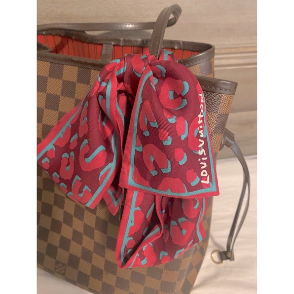 LV Silk Leopard Bandeau Scarf - Picture 2 of 4